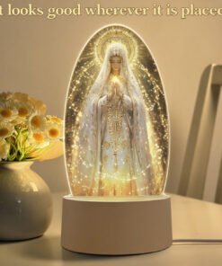 Una lámpara exquisita con una estatua, alimentada por USB, que proporciona una luz suave para la iluminación de la mesa - Perfecta para crear un ambiente acogedor en el dormitorio, sirviendo como luz nocturna decorativa y un regalo atento para entusiastas
