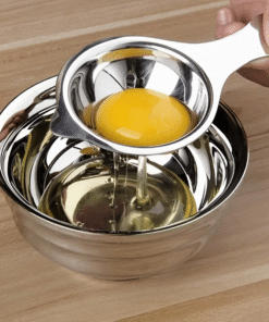 Separador de huevos de acero inoxidable - Herramienta de cocina duradera y fácil de limpiar para separar yemas y claras, ideal para cocinar y hornear - Esencial para uso en casa y restaurantes, 4 estaciones, Separador de huevos|Construcción en acero inoxidable|Herramienta de cocina duradera, Separador de huevos para cocinar